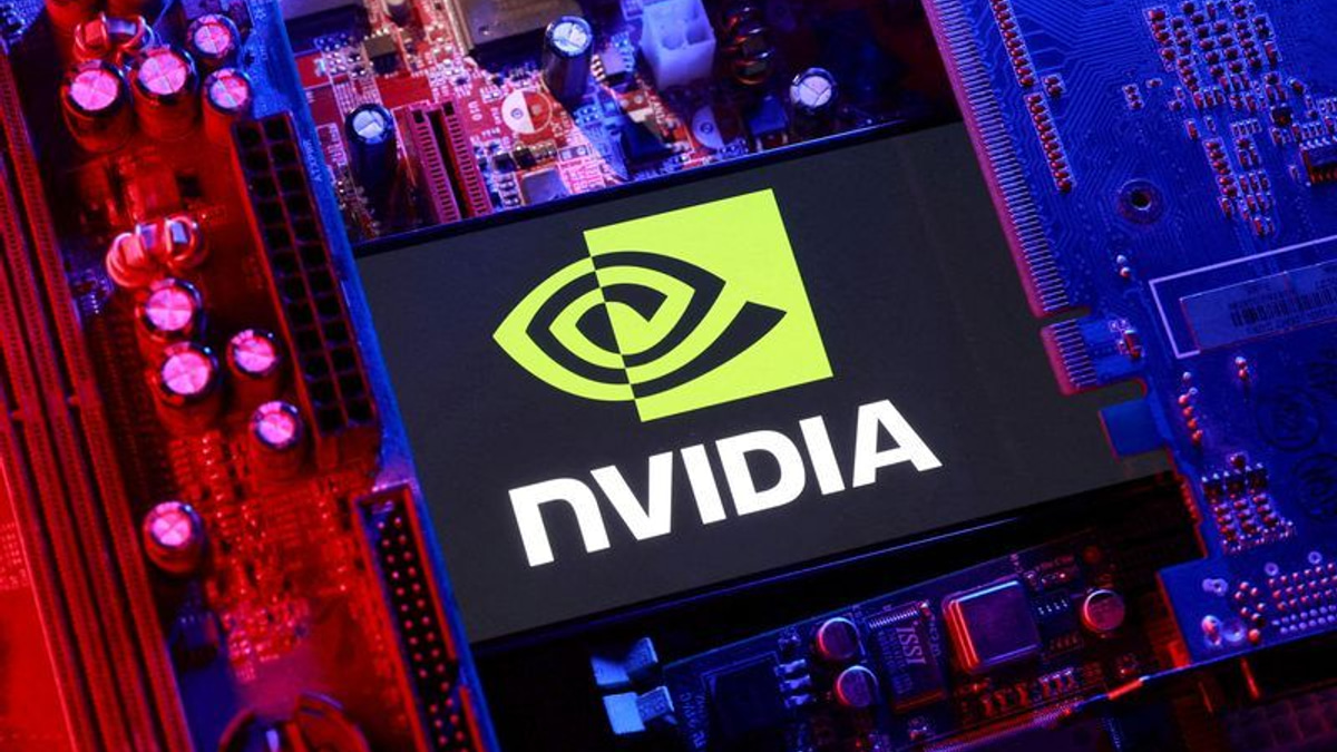 Semiconductor Stocks Enter Bear Market as AI Investment Sustainability Questioned