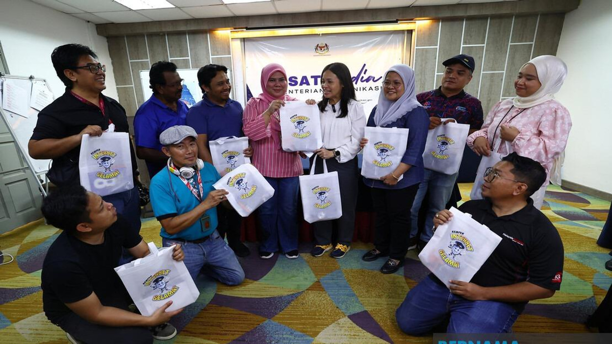 Johor Election: Communications Ministry Deploys 102 Media Hubs to Ensure Seamless Coverage
