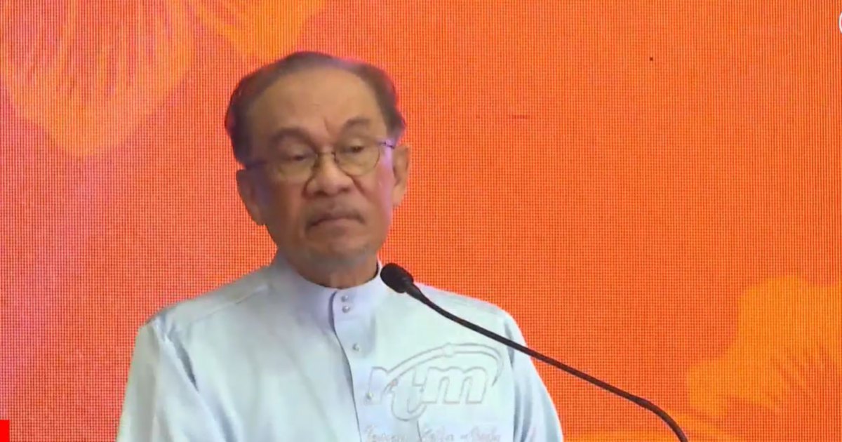 Anwar Pledges Impartial Action Against Wrongdoing at Tabung Haji and Felda