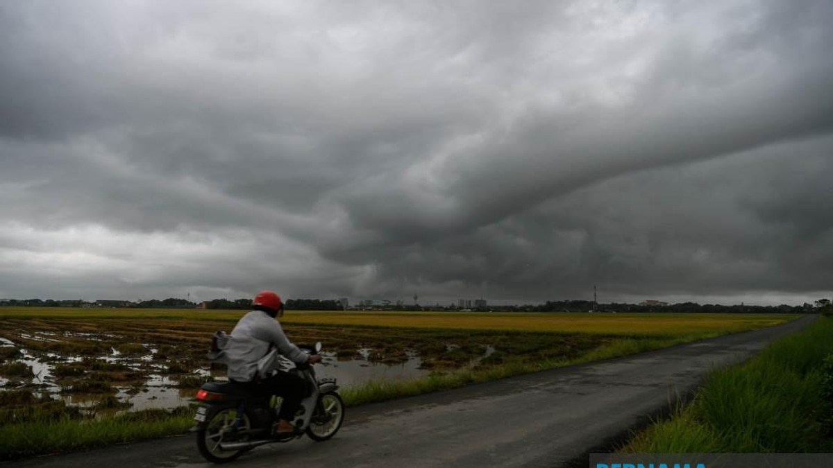 Eight States Face Thunderstorm Alert Until Evening As MetMalaysia Issues Severe Weather Warning