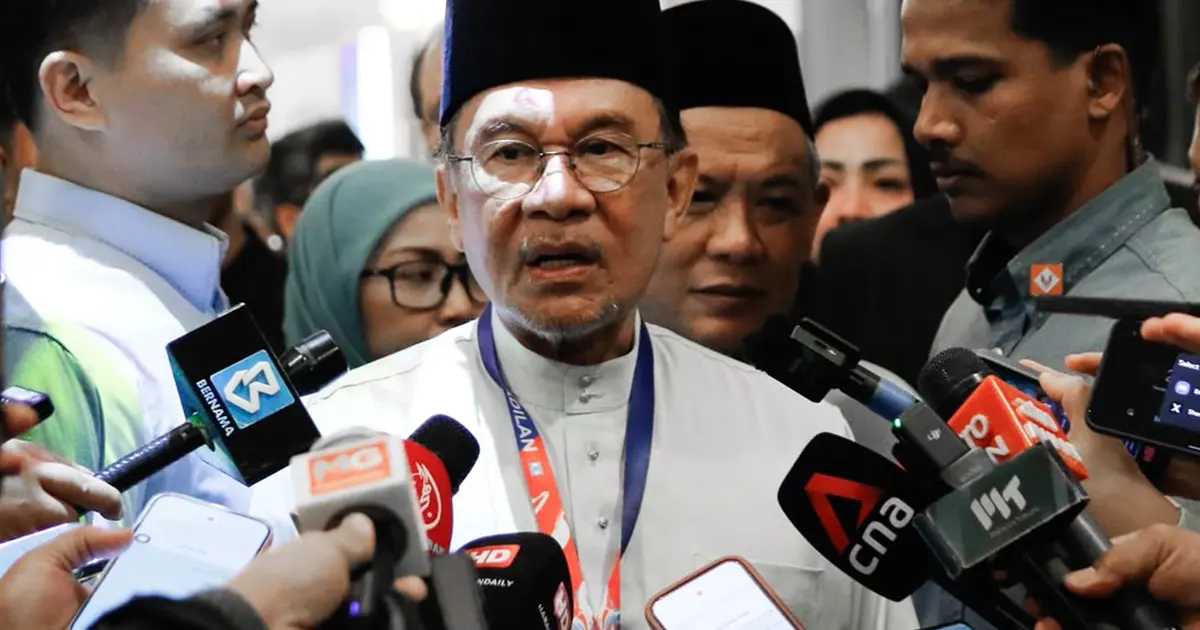 Anwar Distances PM from Zahid Trust Row, Attributes Friction to KJ's Personal Stance