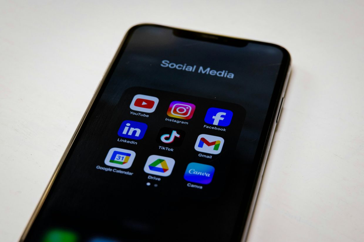 Meta faces landmark US trial over allegations of addicting children to social media