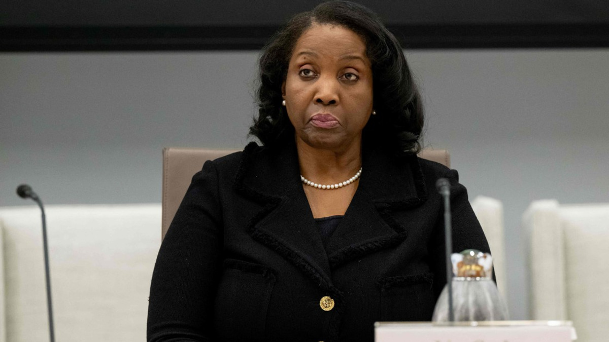 Trump Revives Push to Oust Federal Reserve Governor Lisa Cook Over Fraud Claims