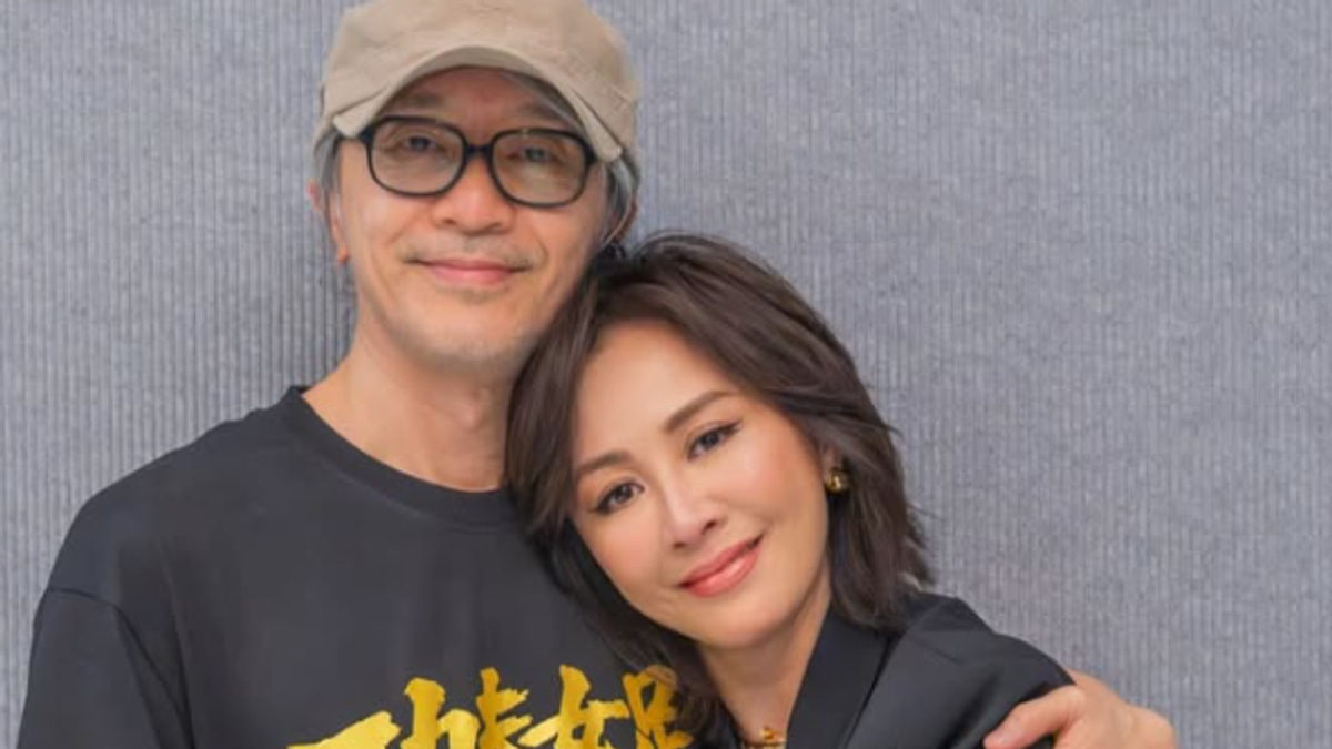 Stephen Chow's 'Kung Fu Soccer' Reunites Him With Carina Lau in Massive Box-Office Hit