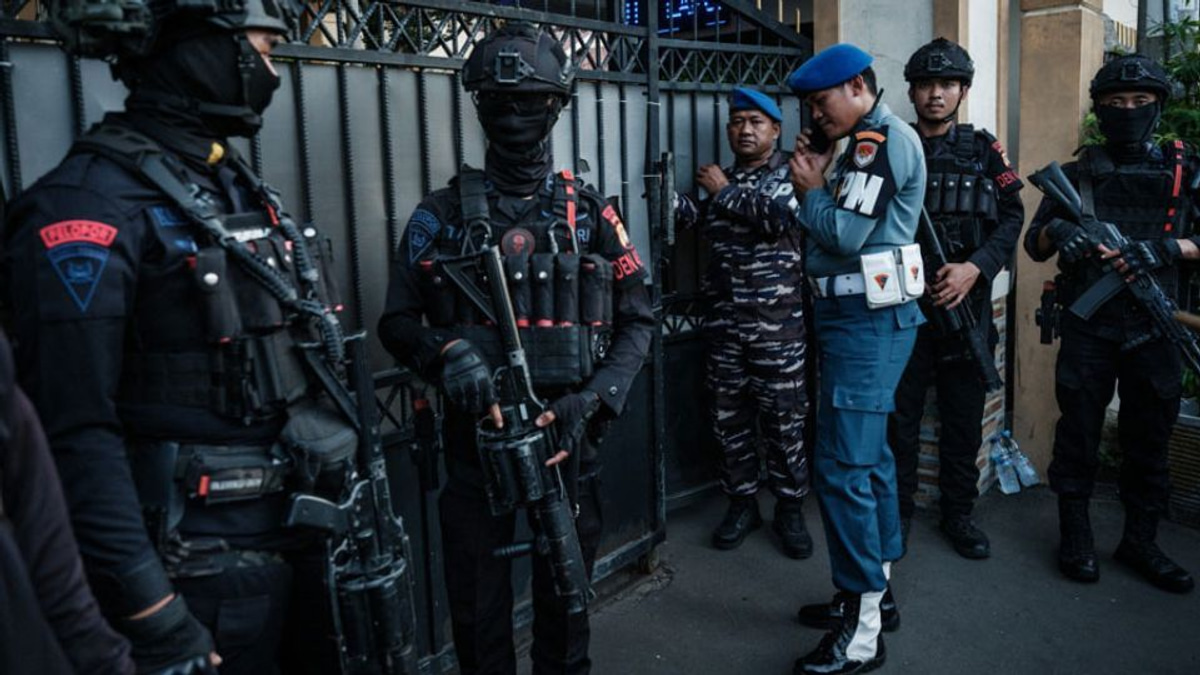 Jakarta Police Arrest Man Over Bomb Threat at South Jakarta Elementary School