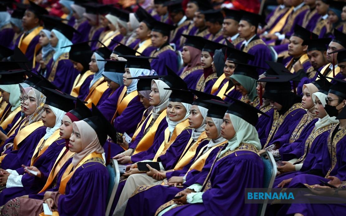 Malaysia's Higher Education Ministry Suspends Student Disciplinary Cases Involving Free Expression