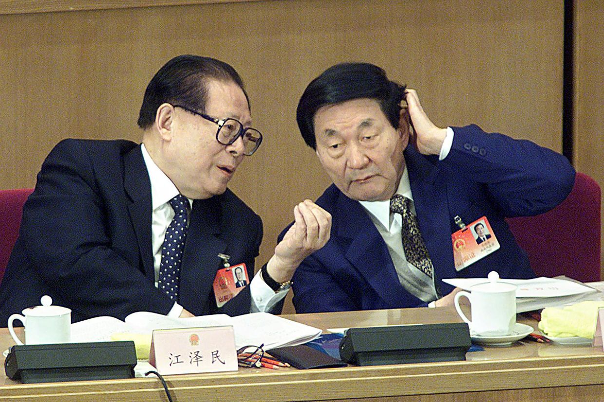 China's Dual Memorials Reveal Nostalgia and Tension Over Reform Legacy