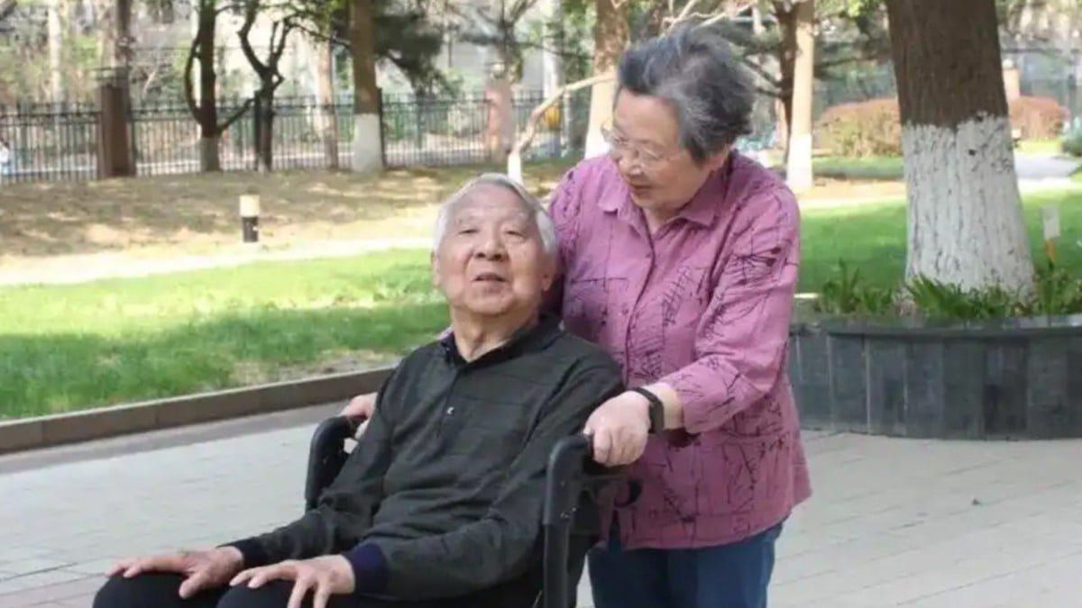 Beijing woman's devotion to ailing husband offers lesson in dignity for China's ageing society