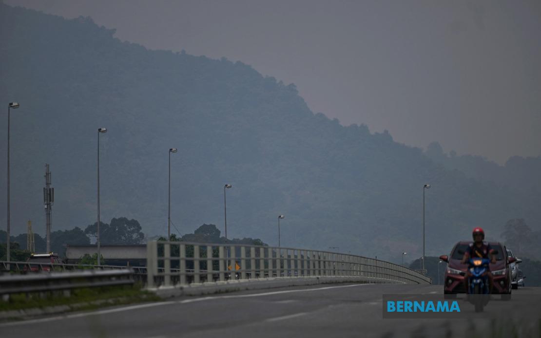 Nine Sarawak Towns Hit by Unhealthy Air as Serian Reaches 'Very Unhealthy' Levels