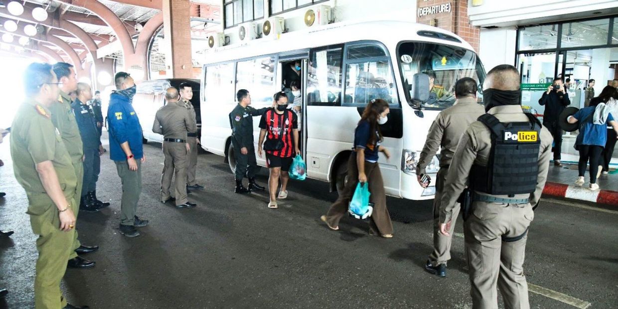 Laos Deports 32 Thai Nationals Following Major ST Vegas Fraud Complex Raid