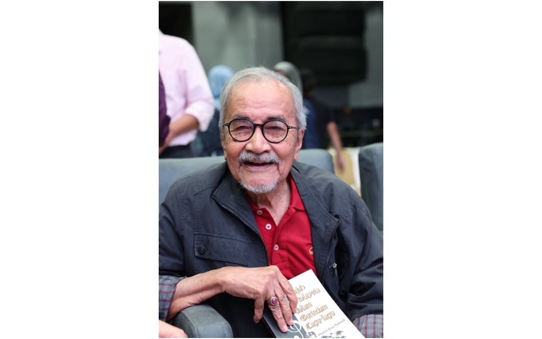 PM Anwar Extends Birthday Wishes to Cultural Icon Rahim Razali