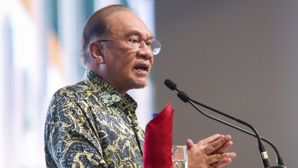 Malaysia needs only RM16m for Sepang F1 preparations, says Anwar