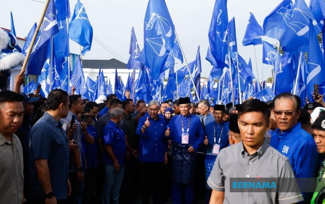 BN Leadership Turns Out in Force as Negeri Sembilan Candidates File Nominations