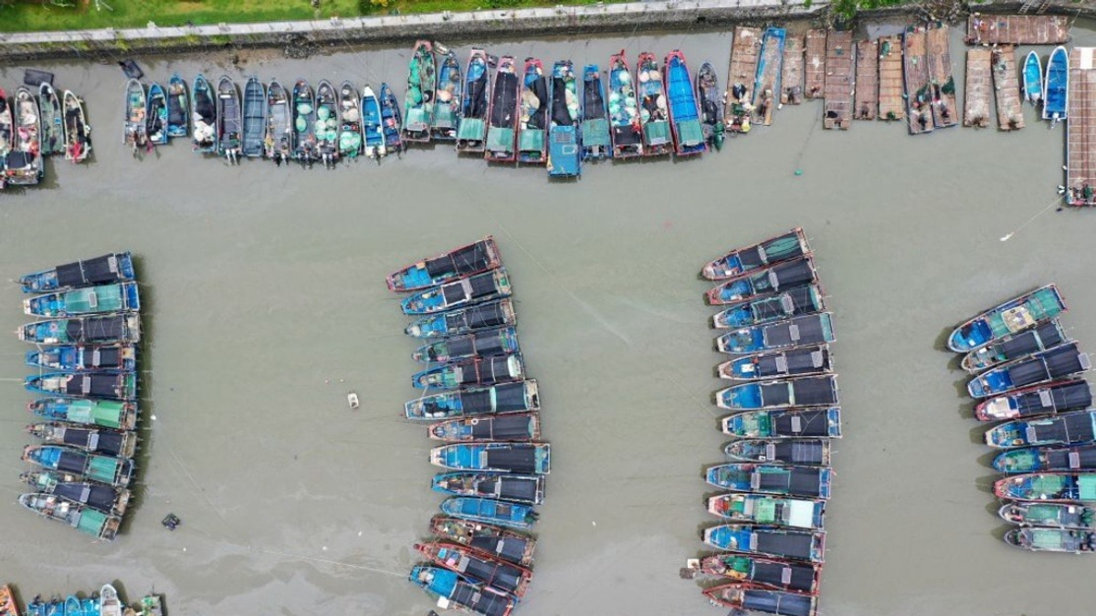 China Activates Highest Typhoon Alert as Noul Threatens Guangdong Coast