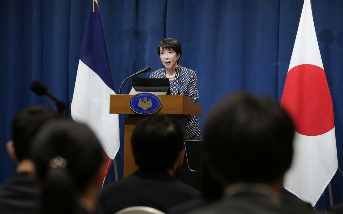 Japan's Takaichi Cabinet Hits Lowest Approval at 55.8%, Facing Economic Headwinds