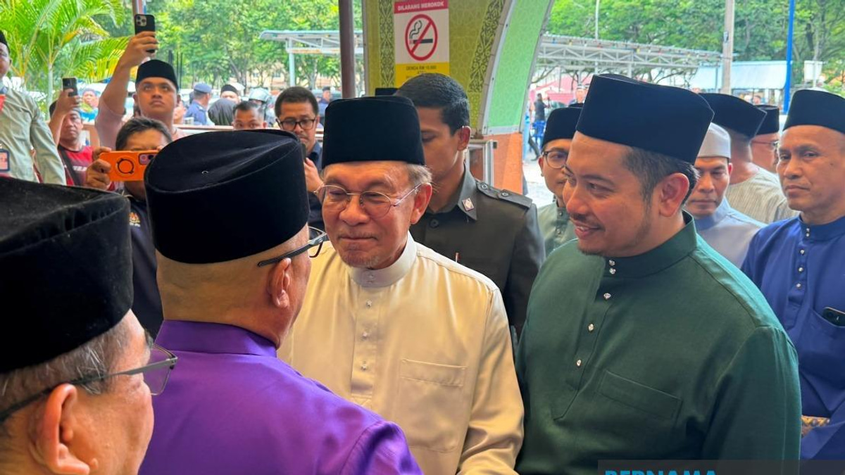 Azam Baki's NFCC Role Independent of MACC Chief Position, Says PM Anwar