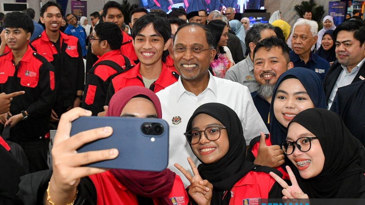 LRT3 Shah Alam Line Transforms Student Mobility, UiTM Launches Semiconductor Initiative