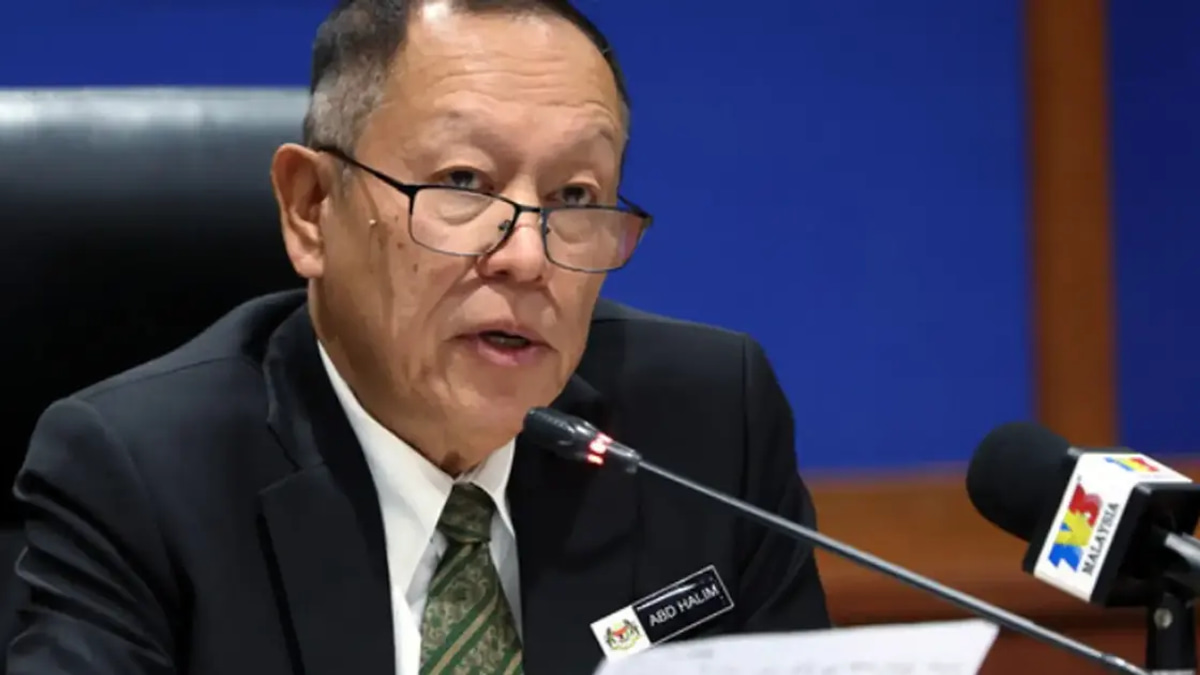 Visa Bribery Ring Dismantled: 33 Arrested Including Immigration Officers