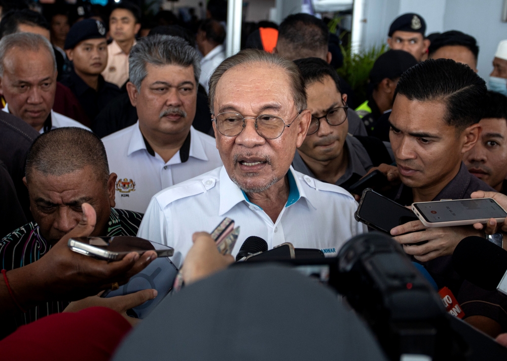 Anwar Defends KWAP's eFishery Investment Loss, Citing Substantial Annual Profits
