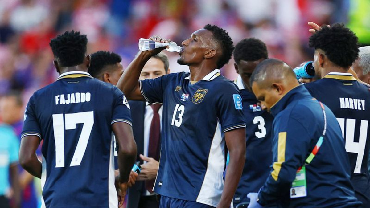 FIFA Chief Defends World Cup Hydration Breaks as Sporting Measure, Not Money-Grab