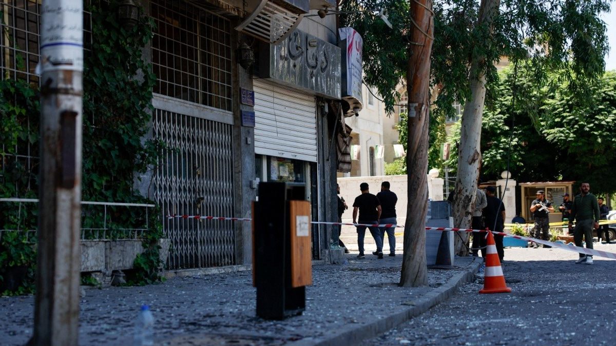 Damascus Blasts Near Macron's Hotel Injure 18 During Historic EU Visit