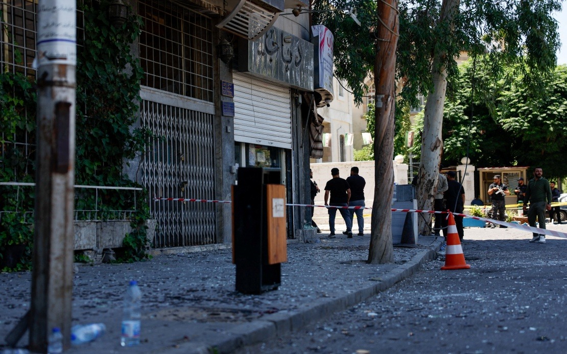 Damascus Blasts Near Macron's Hotel Injure 18 During Historic EU Visit