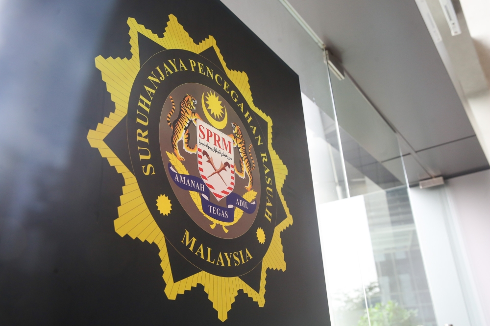 MACC Extends Questioning of Ex-CFO Over RM370 Million Tabung Haji Share Transaction