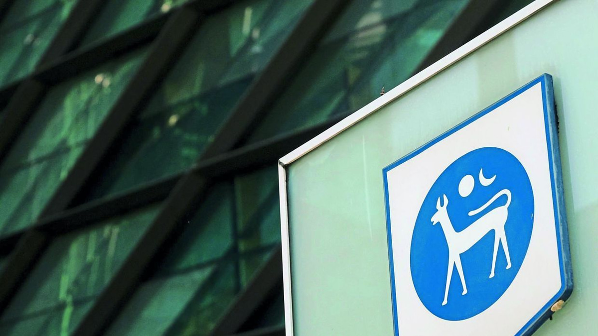 Bank Negara Expected to Hold Steady on Rates as Oil Price Falls Ease Inflation Concerns