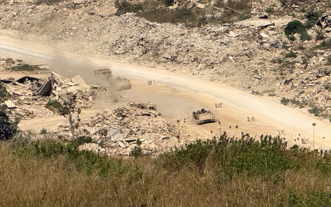 Israeli Forces Continue Strikes in Southern Lebanon Despite Ongoing Peace Talks