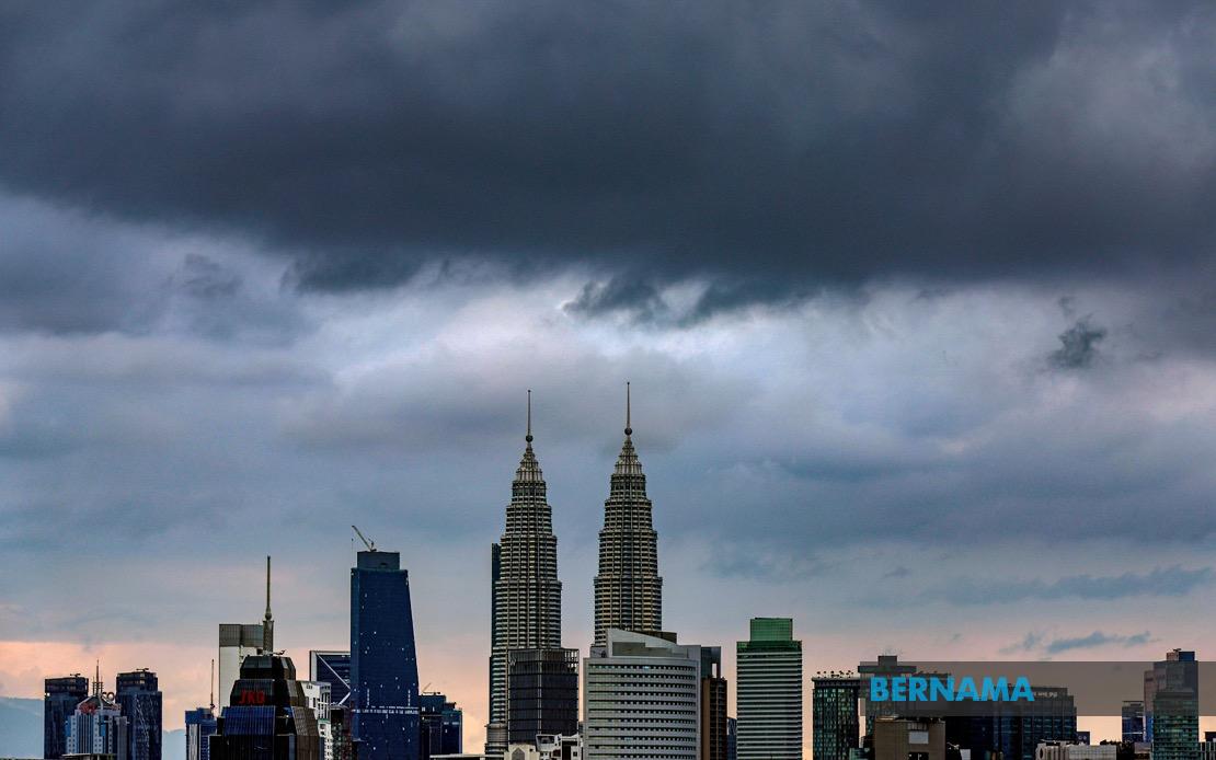 Severe Weather Alert: Thunderstorms and Heavy Rain Expected Across Central and Northern Malaysia Until Afternoon