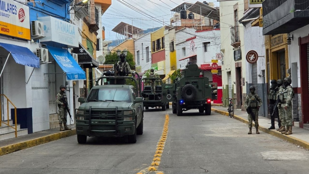 Mexican Security Forces Arrest Suspected CJNG Operative Over Mayor's Assassination