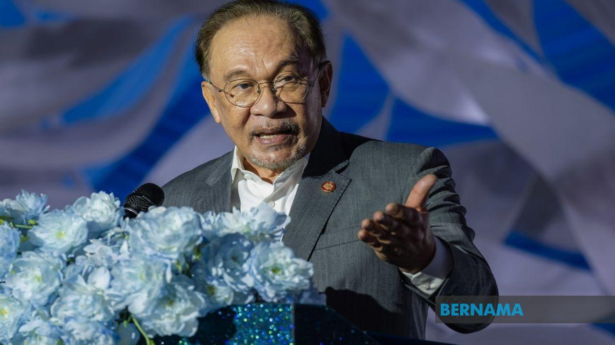 Malaysia Will Immediately Deport Any Israeli Nationals Found In Country, PM Anwar Declares
