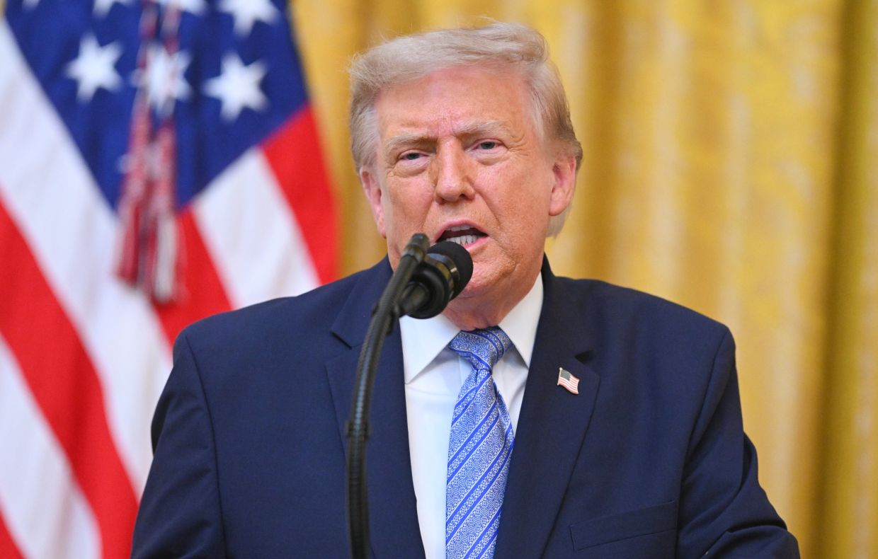 Trump's White House Address: China Election Threat, Iran Tensions, and Domestic Political Battle