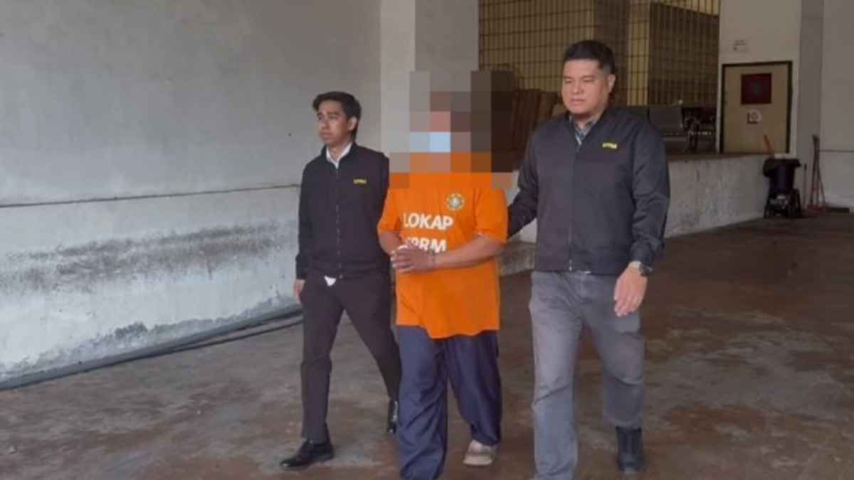 Bentong Prison Officer Detained Over Bribery and Smuggling Allegations