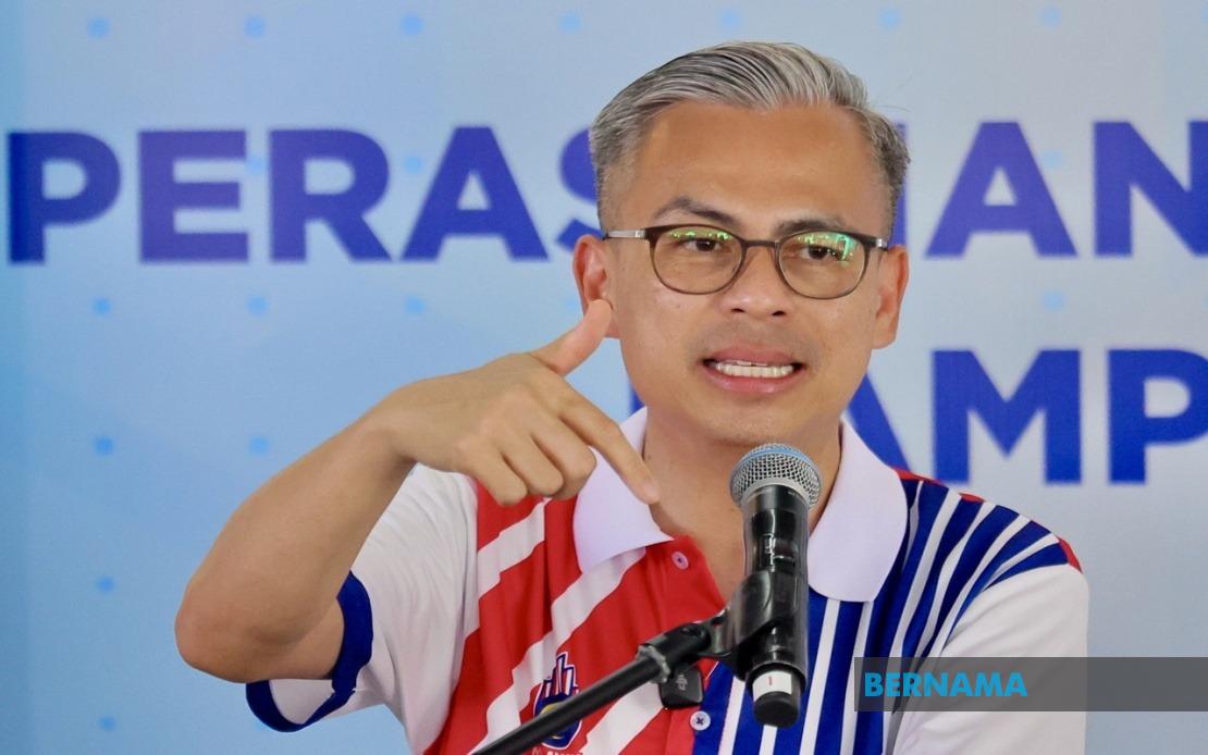 Fahmi Condemns Impersonation Scam Targeting PH's Endau Candidate in Johor Poll