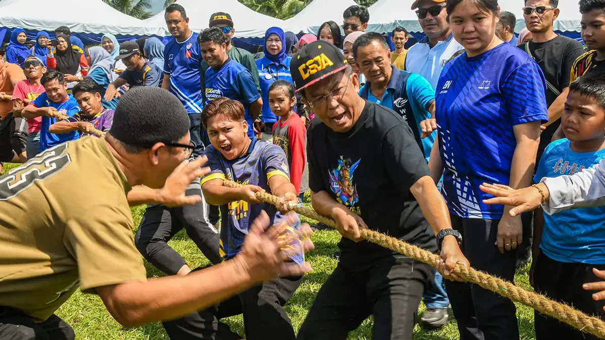 PN Yields Negeri Sembilan Menteri Besar Post to BN in Pre-Election Coalition Pact