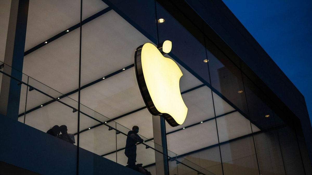 Apple bows to EU pressure with sweeping App Store reforms