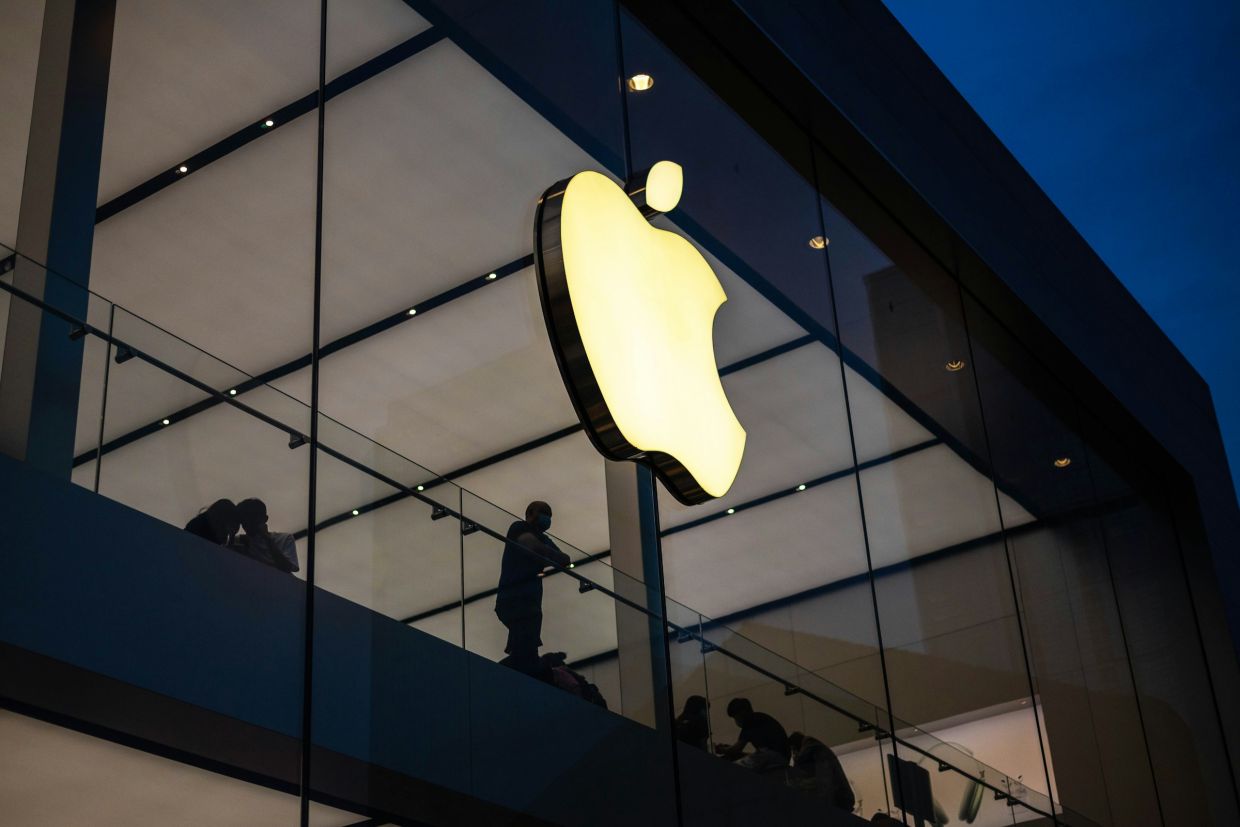 Apple bows to EU pressure with sweeping App Store reforms