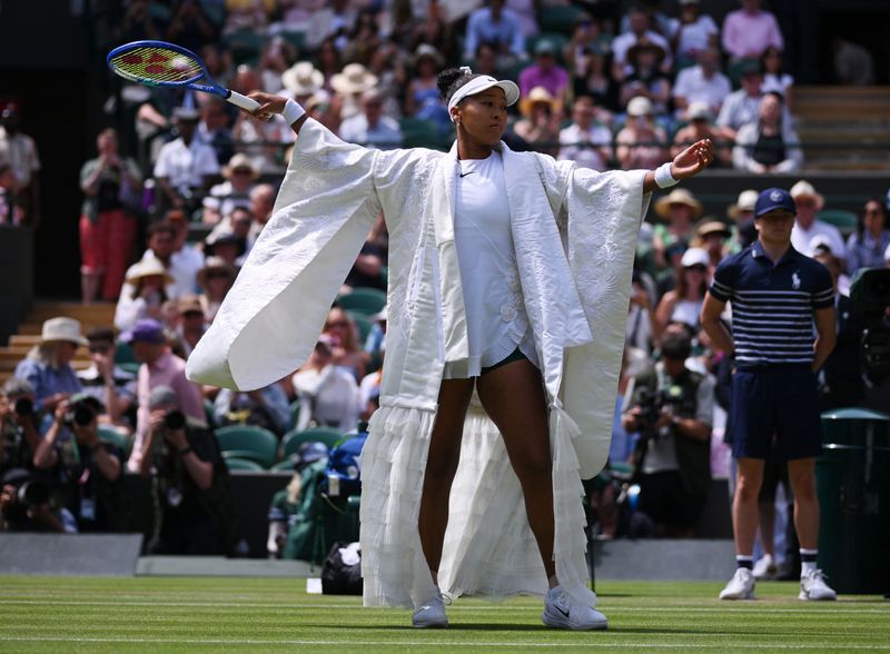 Osaka Advances to Wimbledon Last 16 with Dominant Display Over Kasatkina