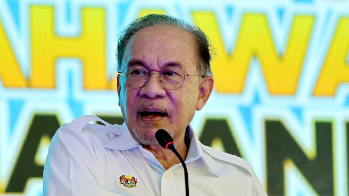 Anwar Unleashes Final Negri Sembilan Push on TikTok as Campaign Closes
