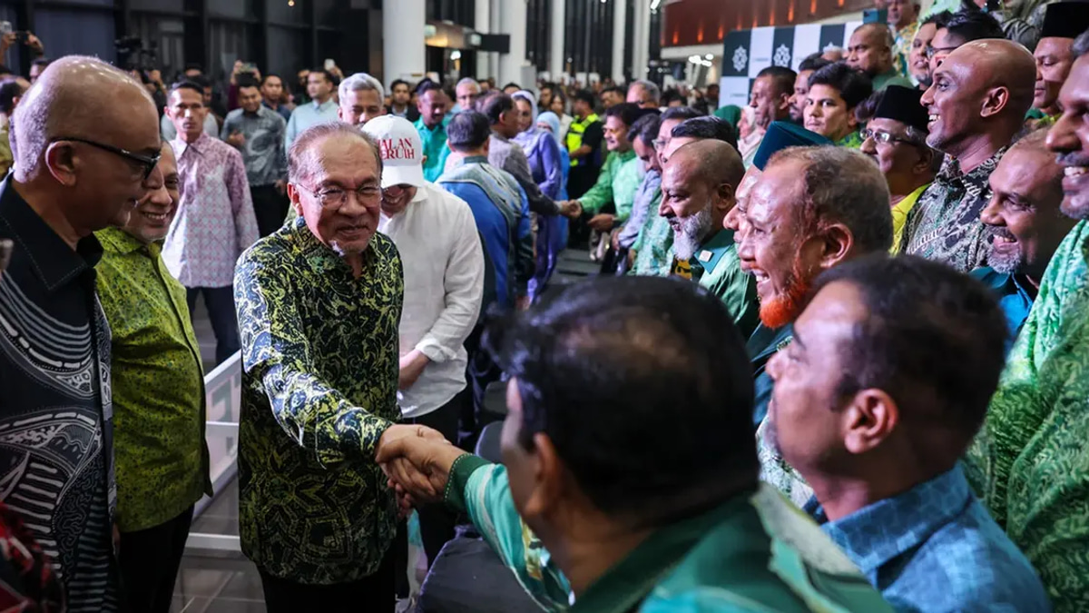 Malaysia's Cabinet Given One Month to Tackle Restaurant Workforce Crisis