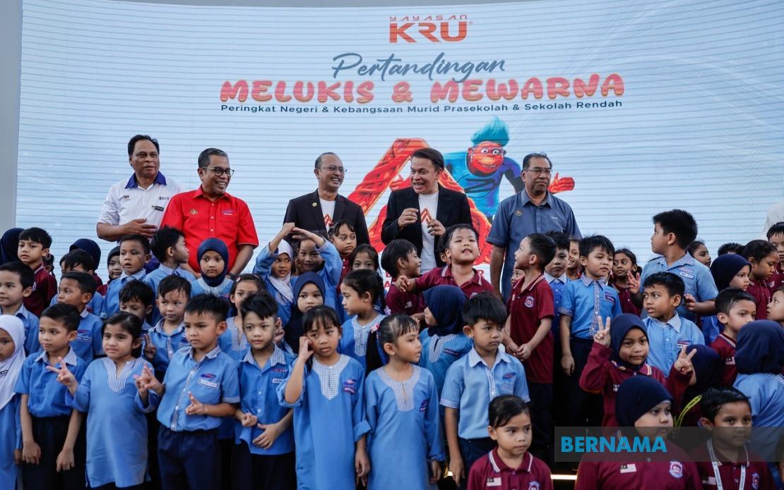 AKAR 2026 Breaks Malaysia Book of Records With 153,000 Young Artists in Nationwide Colouring Competition