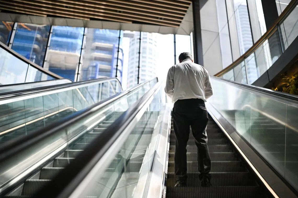 South Korea's Great Escalator Divide: A Nation Split on Etiquette and Safety