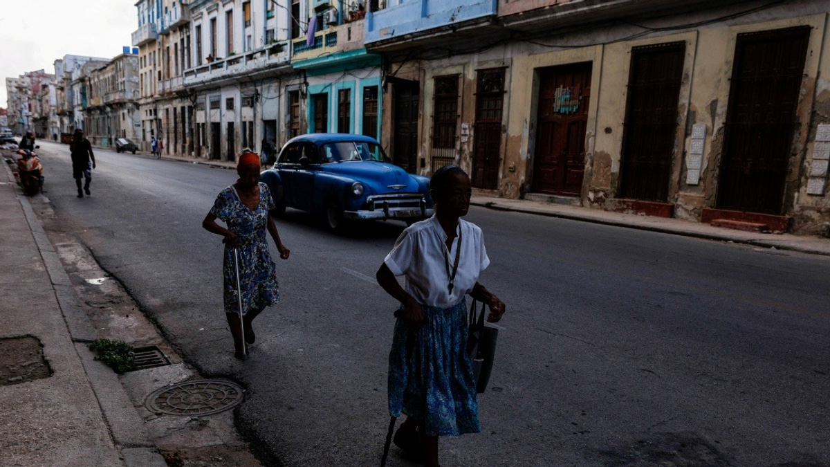 Cuba's Diaz-Canel Condemns Fresh US Sanctions, Draws Parallels to Cold War McCarthyism
