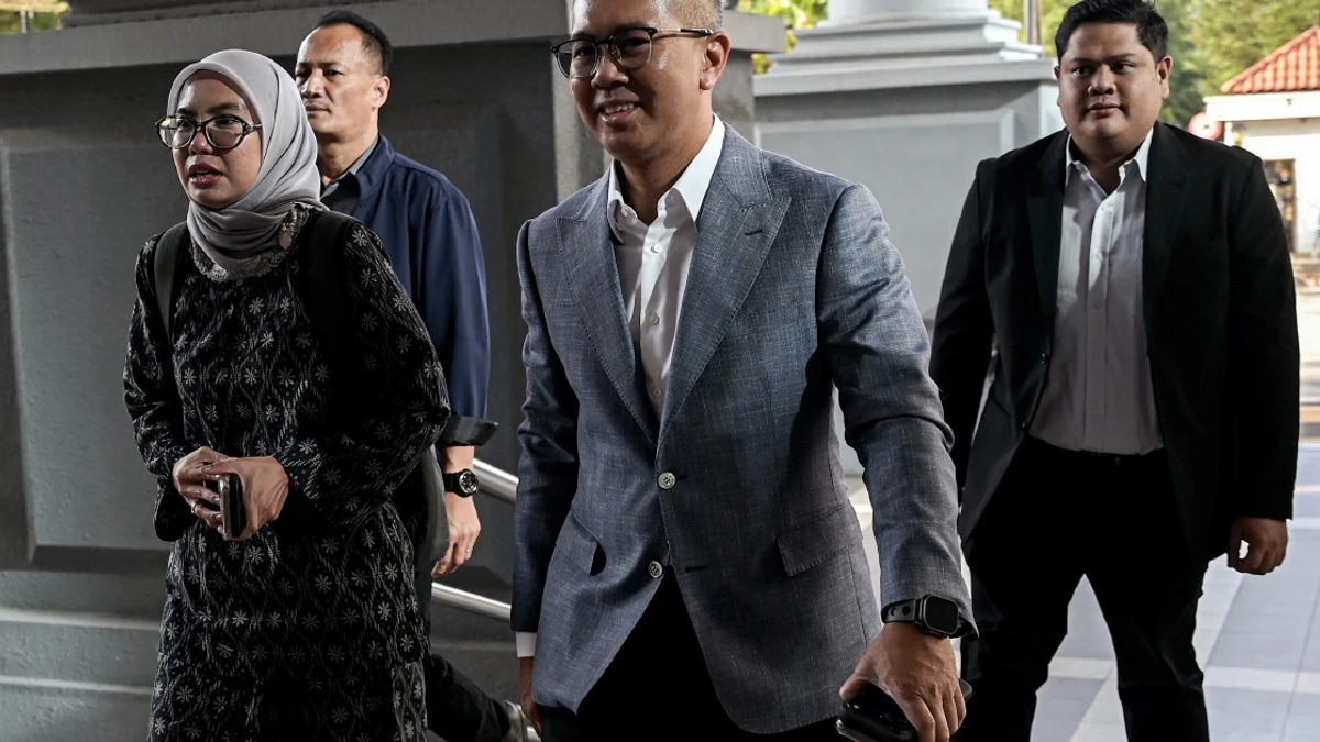 Tengku Zafrul asserts Muhyiddin played no role in Jana Wibawa project awards