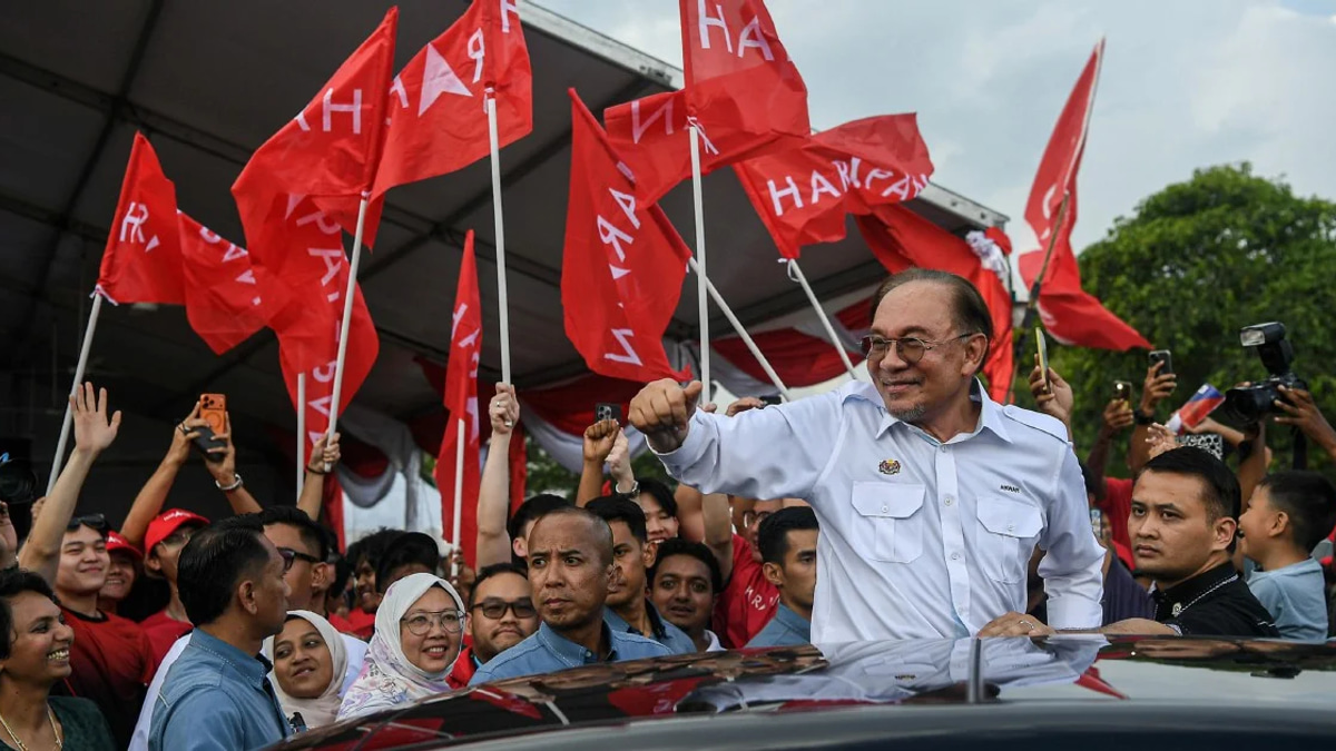 Anwar Ibrahim urges rivals to respect voter mandates rather than shun DAP collaboration