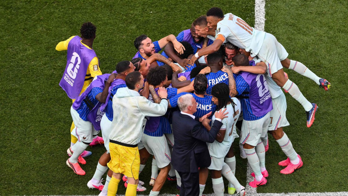 Spain's Rajoy Sparks Outrage With Claim About French Football Team's Composition