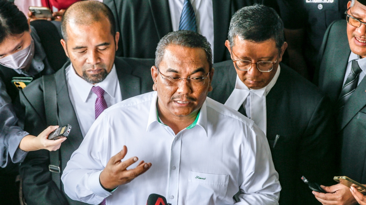 Kedah Chief Issues Legal Demands Against DAP Leader Over Disputed Comments