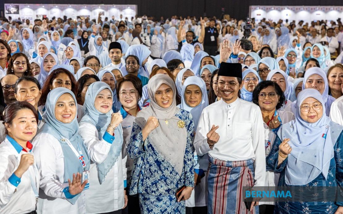 Political Movements Must Strengthen Community Ties, Says AMK Chief