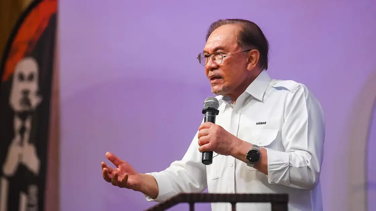 Anwar Flags Sluggish Affordable Housing Progress in Johor as Property Costs Surge